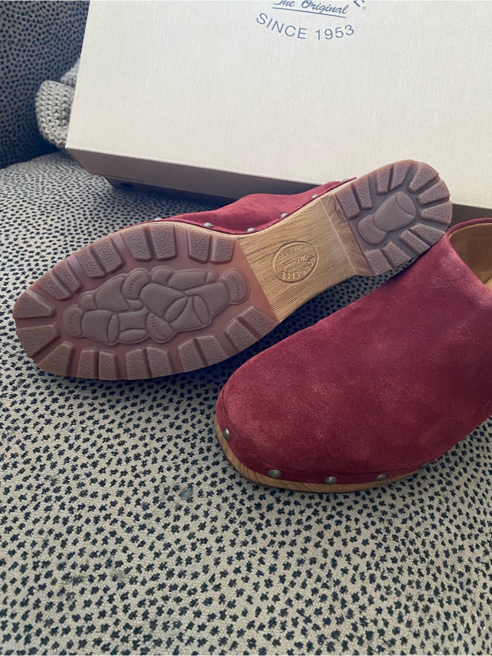 Kork Ease Sudbury burgundy red suede clogs 8 NEW NIB - Picture 2 of 4